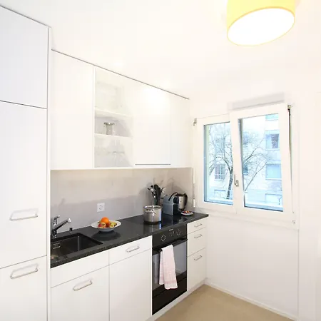 - Forchstrasse * Zurigo