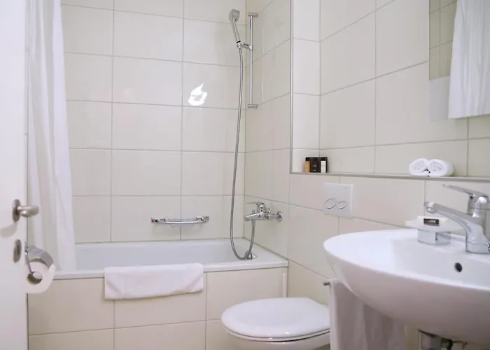 - Forchstrasse Apartment Zurich